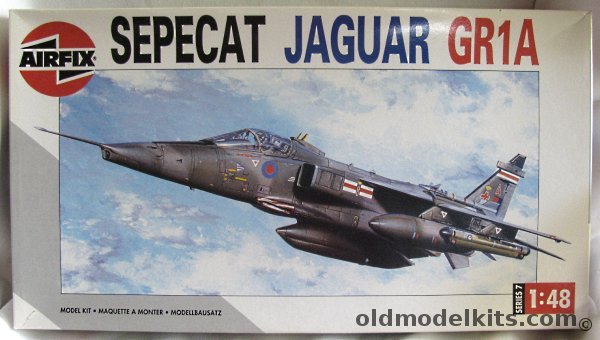 Airfix 1/48 Sepecat Jaguar GR1A - RAF Desert Storm 1991 'Biggles/Pink Spitfire' / RAF No 41 Sq Coltishall 1989, 07104 plastic model kit